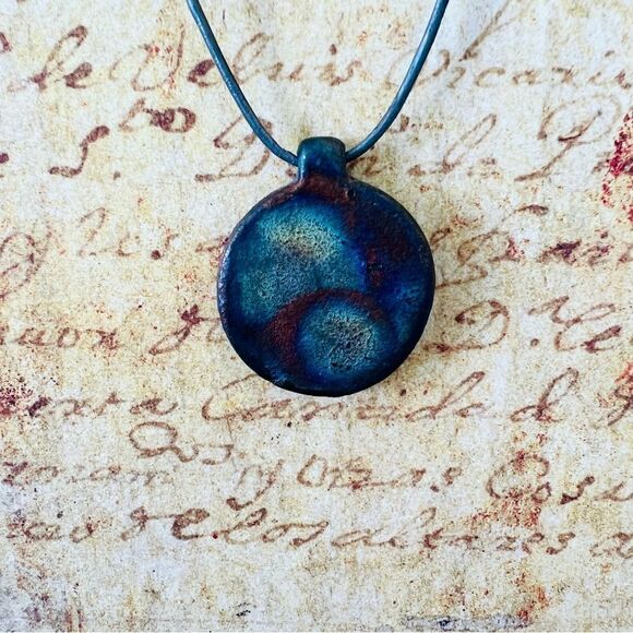 Handcrafted BoHo Porcelain/leather Necklace - Picture 2 of 4
